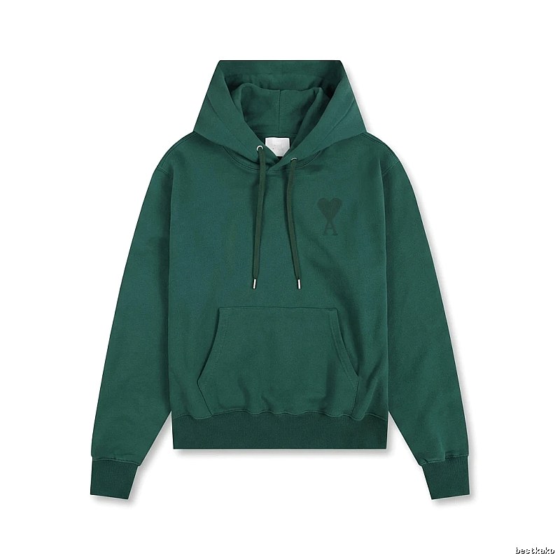 AMI's simple and loving style hoodie.