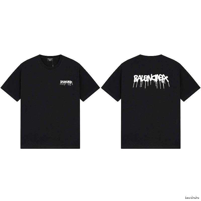 Balenciaga street-style black T-shirt