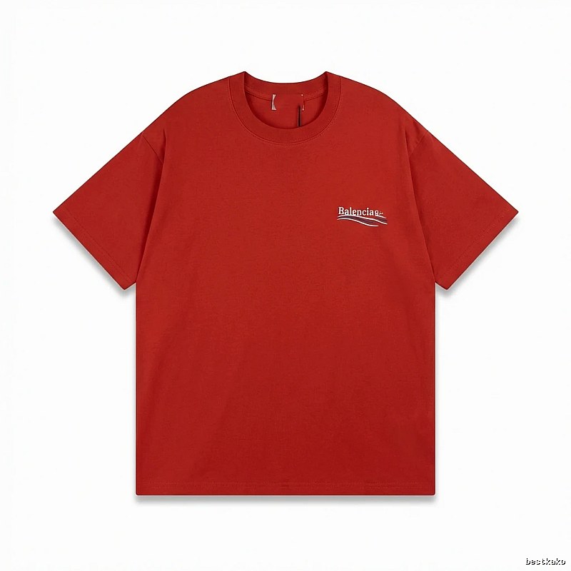 Balenciaga's simple-style red T-shirt