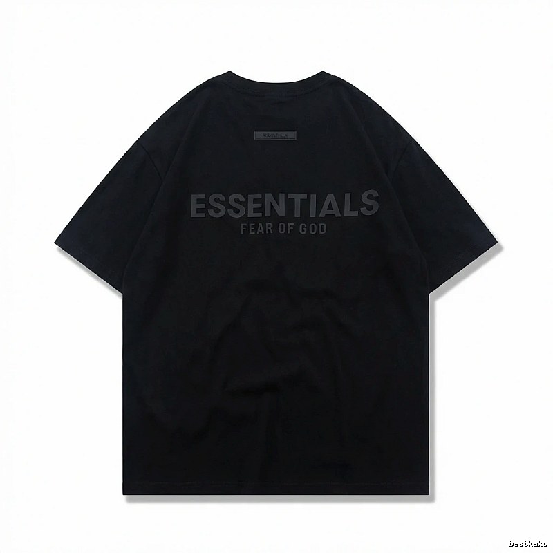 ESSENTIALS minimalist style black T-shirt