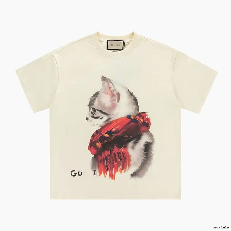 Gucci Cat Print Vintage Style Off-white T-Shirt