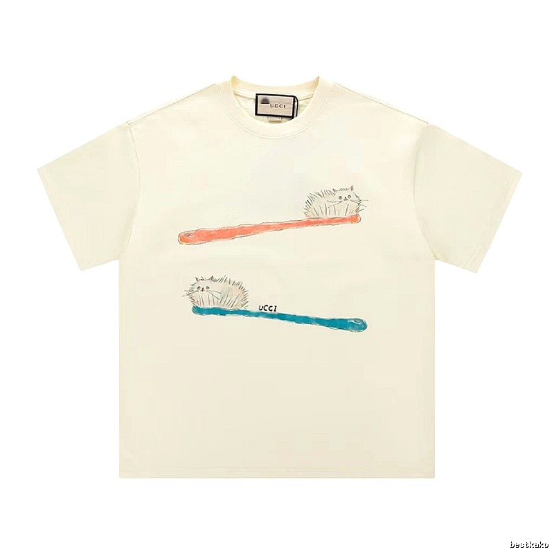 Gucci Hand-painted Cat Vintage Style Off-white T-shirt