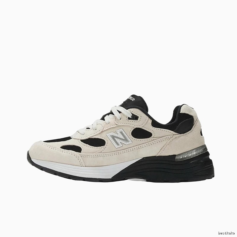 New Balance retro black and white sports shoes