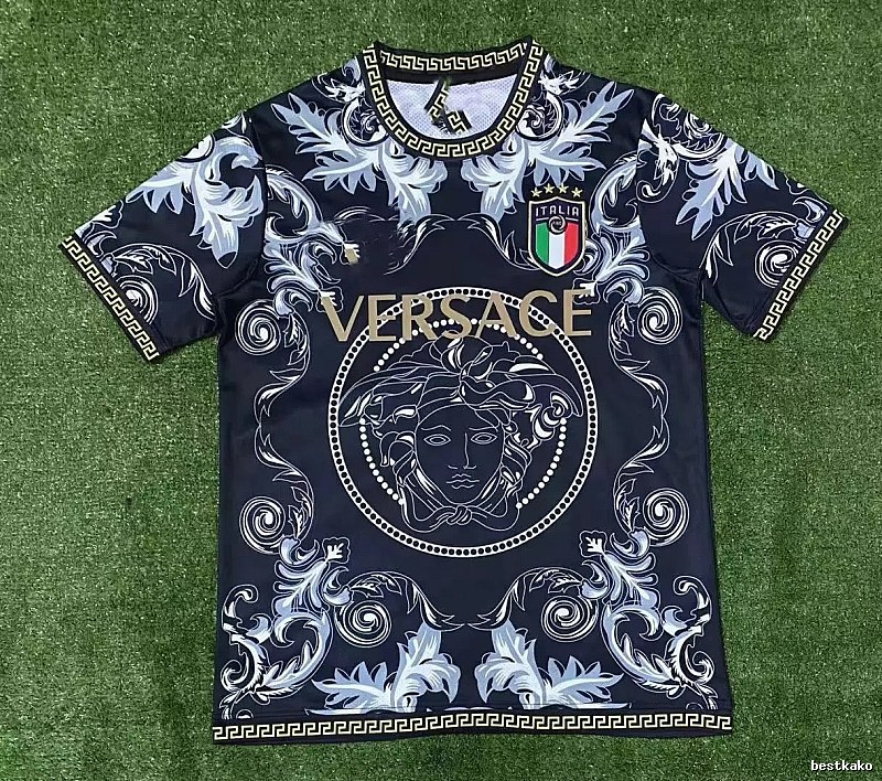 Real Madrid Black Dragon Soccer Jersey Airport Outfit
