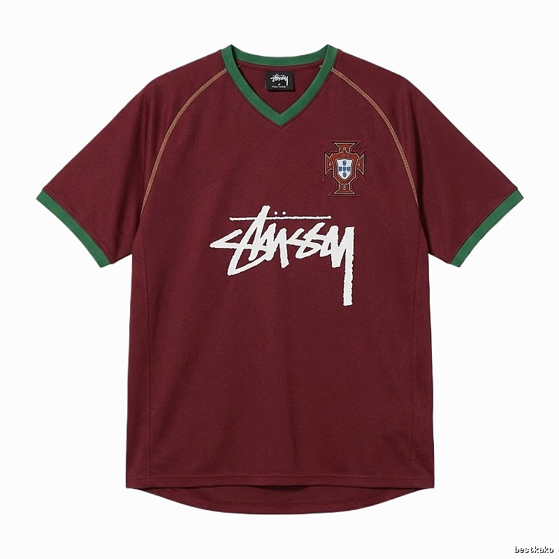 Stussy retro-style burgundy T-shirt